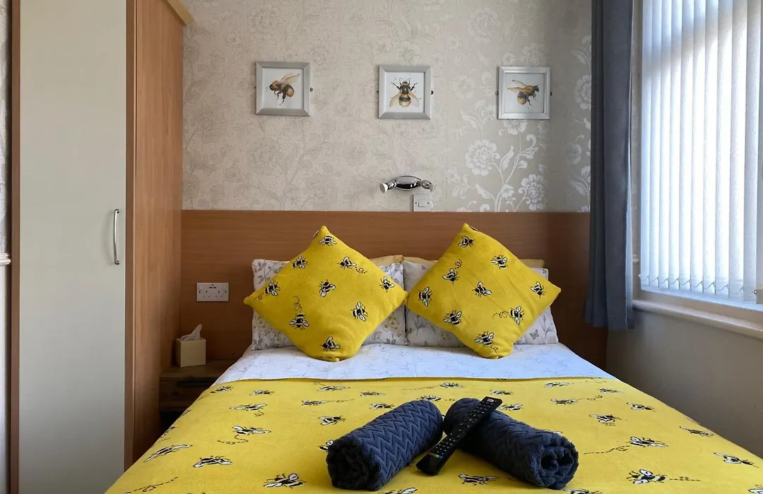 The Libra - Adults Only B&B With Guaranteed Carpark-1